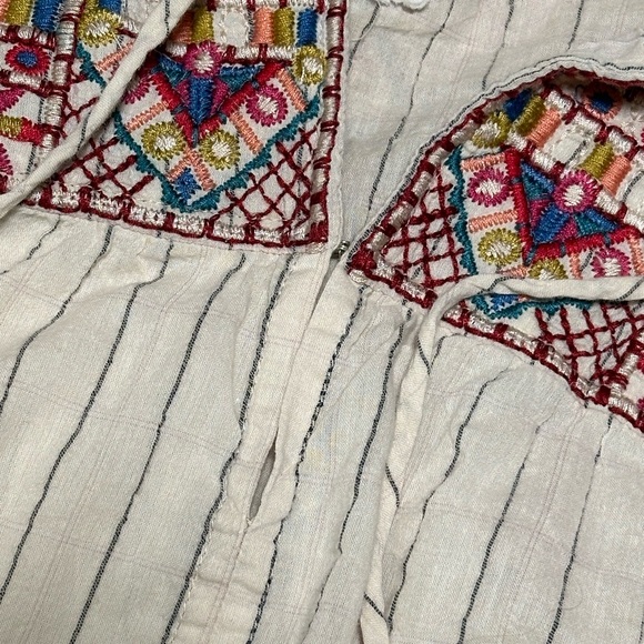 Johnny Was Chrysalis V-Neck Striped Cotton Blouse Embroidered Cream Medium EUC - Picture 5 of 15